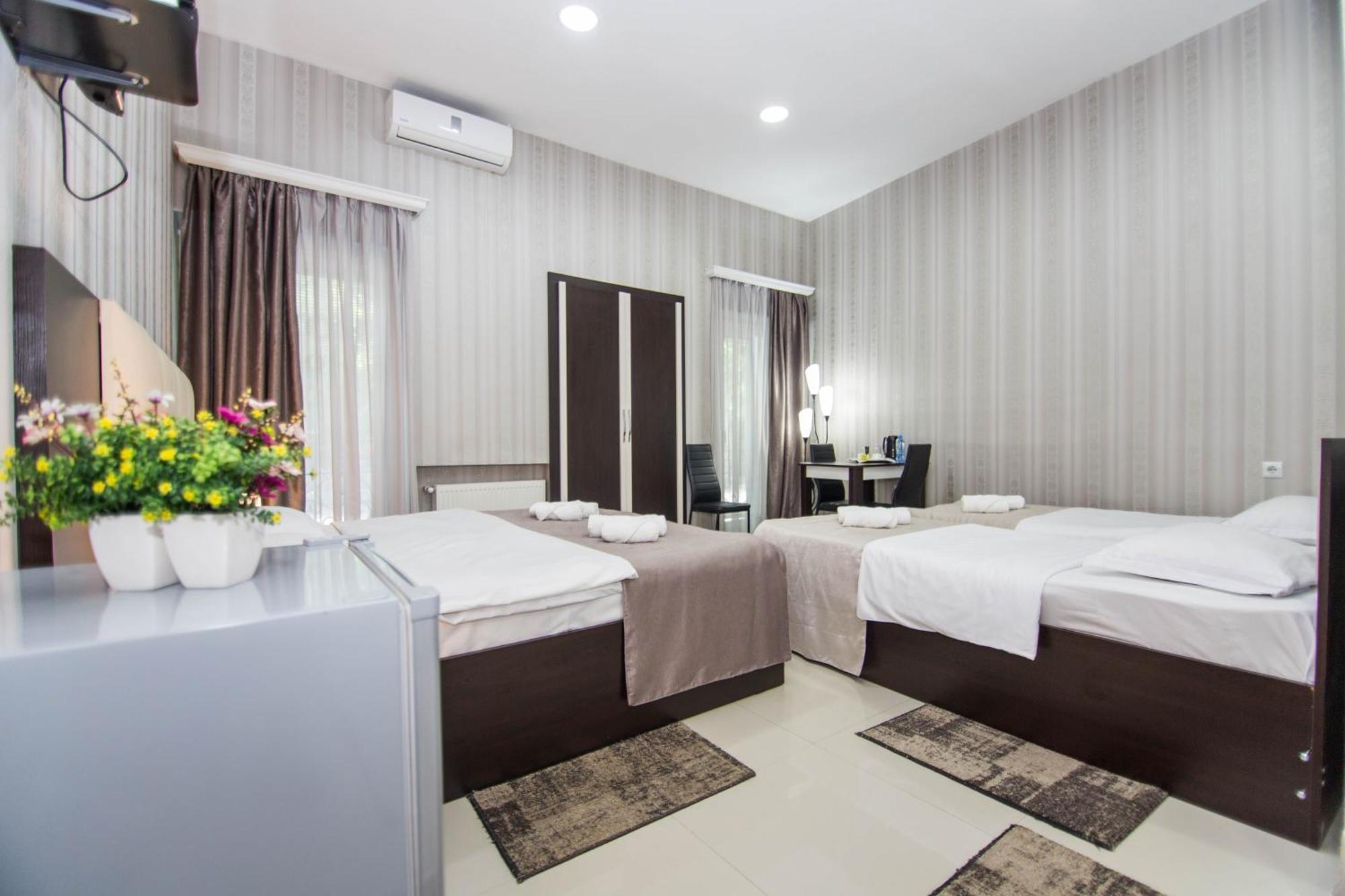 Hotel Brick House Tbilisi Buitenkant foto