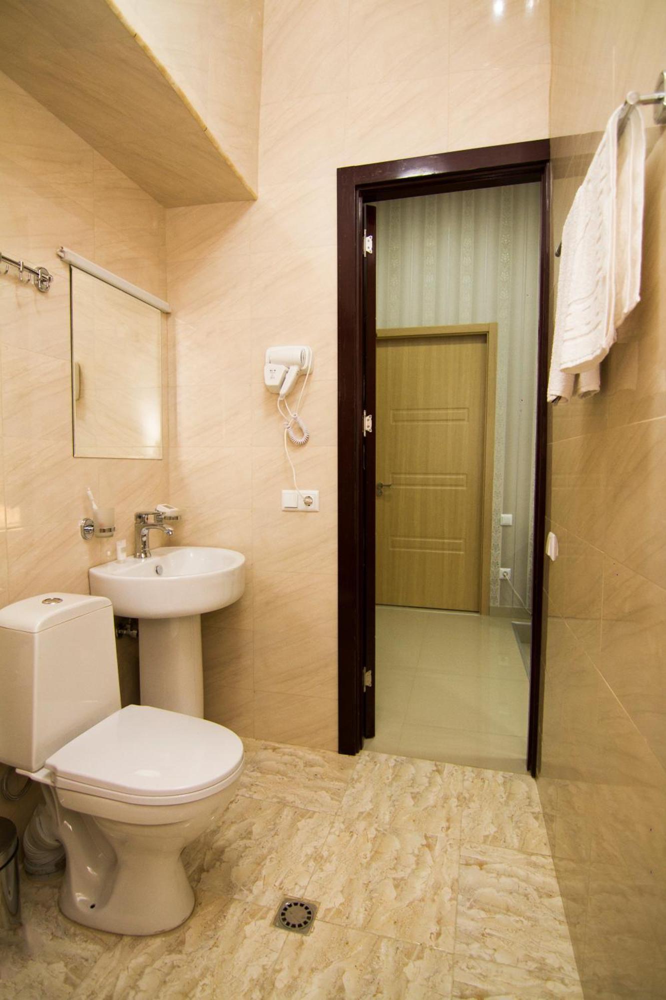 Hotel Brick House Tbilisi Buitenkant foto