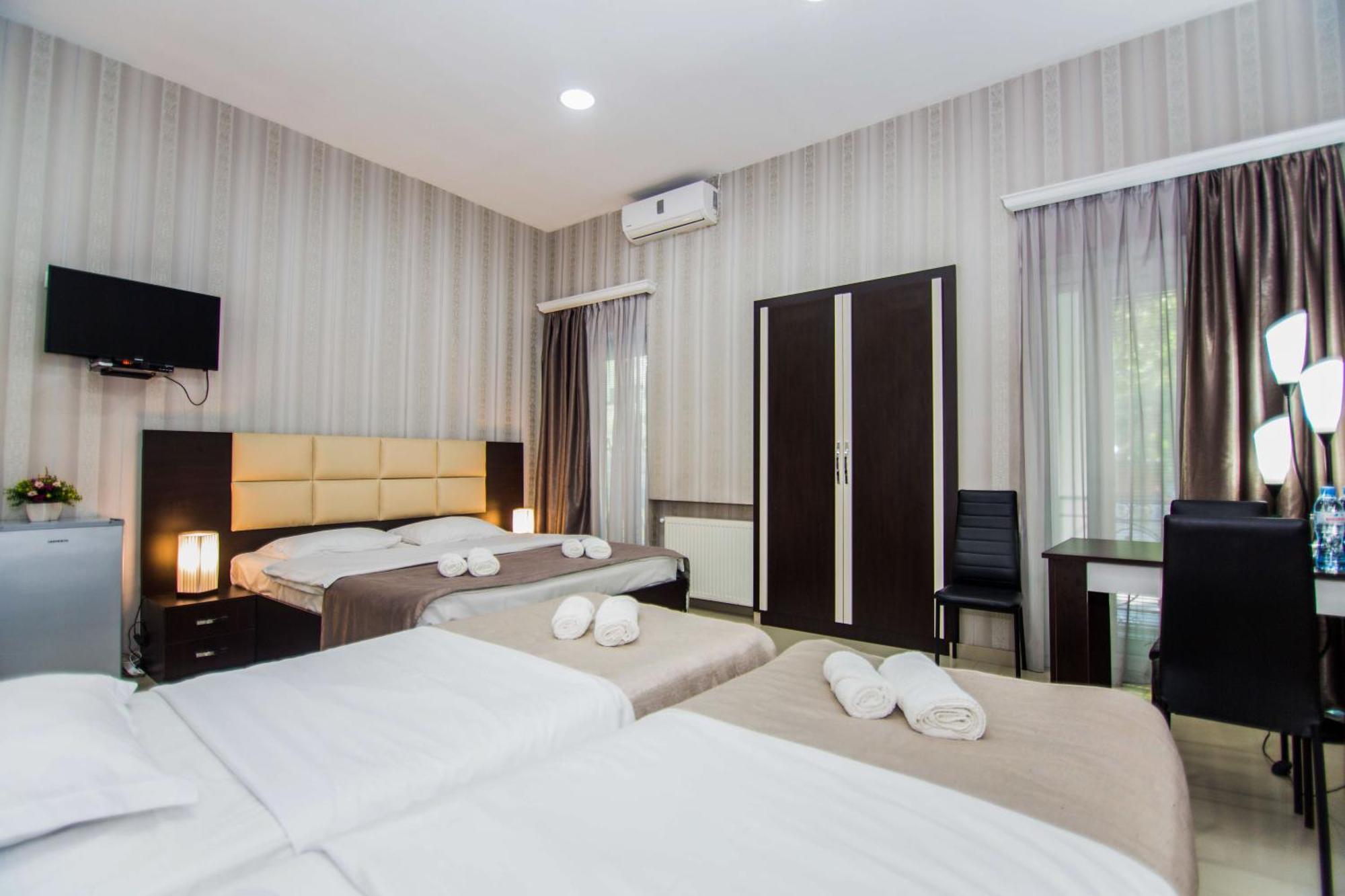 Hotel Brick House Tbilisi Buitenkant foto