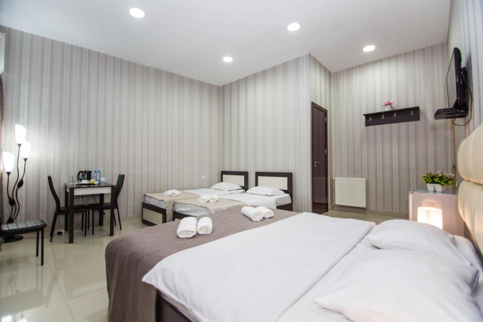 Hotel Brick House Tbilisi Buitenkant foto