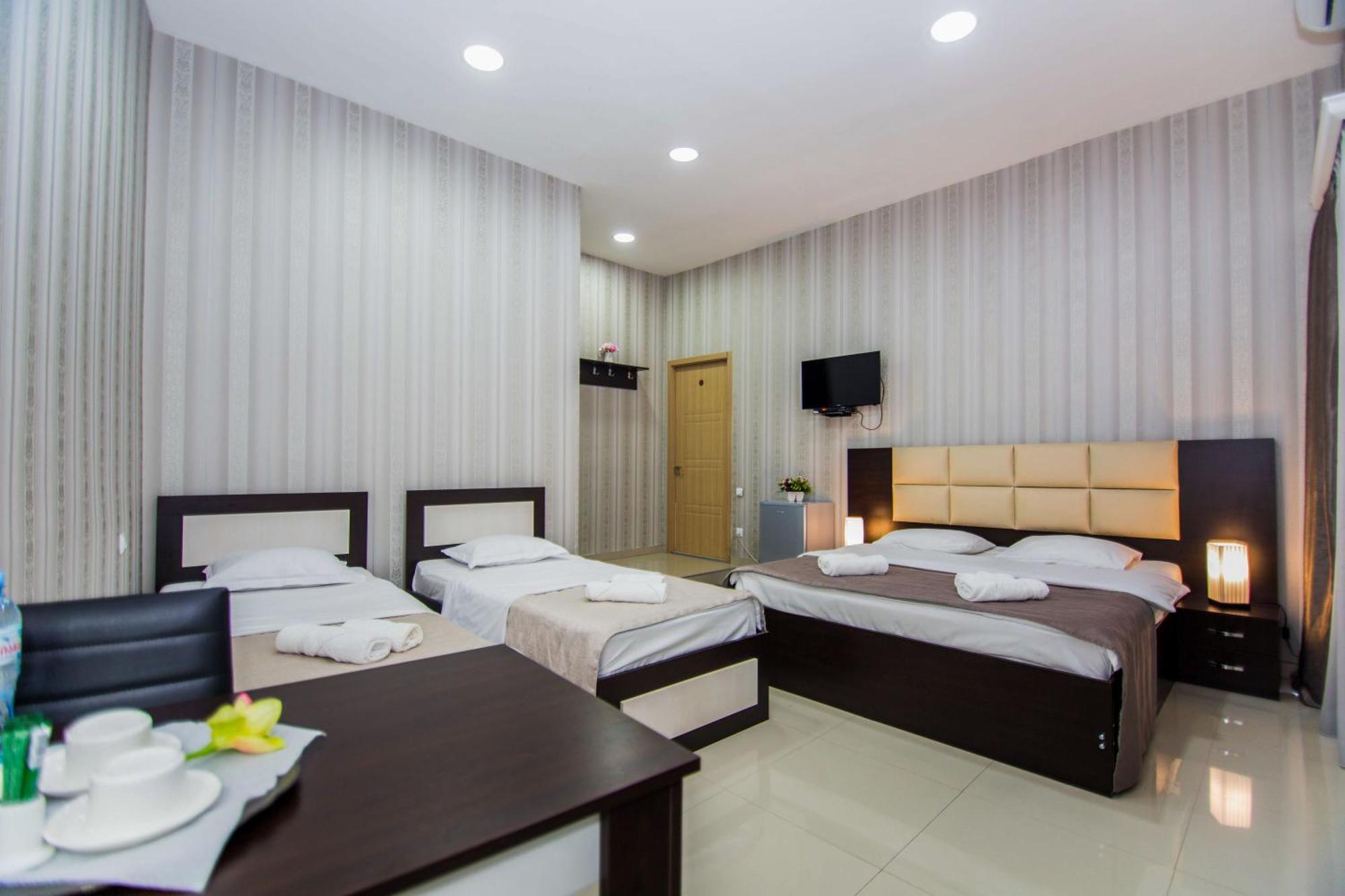 Hotel Brick House Tbilisi Buitenkant foto